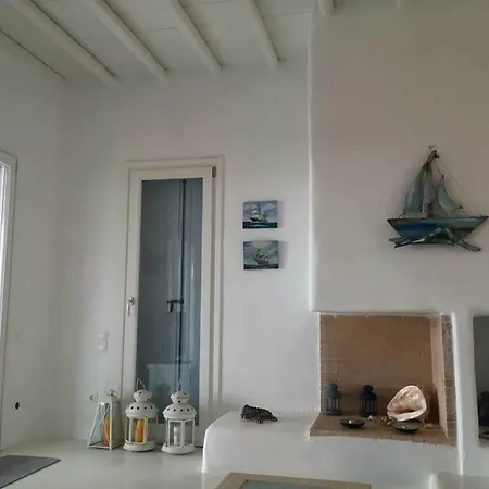 Beautiful In Mykonos With Shared Swimming Pool *